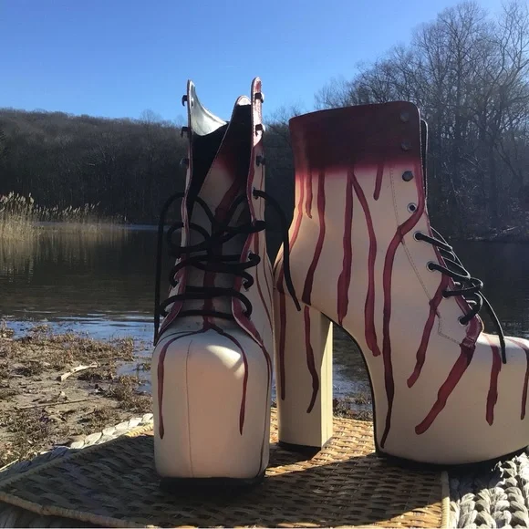 Red Carrie Blood Dolls Kill Platform Boots - Picture 8 of 9